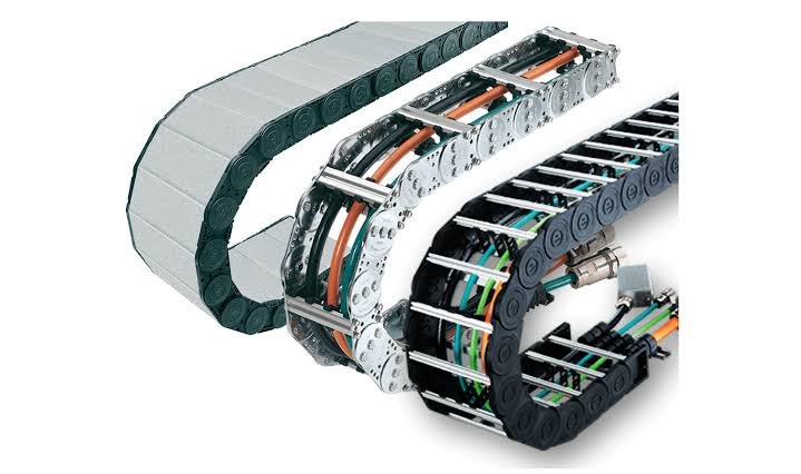Three industrial drag chain cable carriers displayed side by side, including enclosed plastic, metal-frame, and open-style cable carriers, designed to organize and protect electrical cables and hoses in CNC machines, robotics, and automated manufacturing equipment.